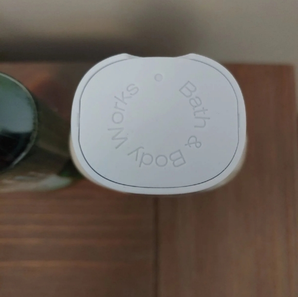 Bath and Body Works Vanilla Bean Noel Set - Picture 3 of 6